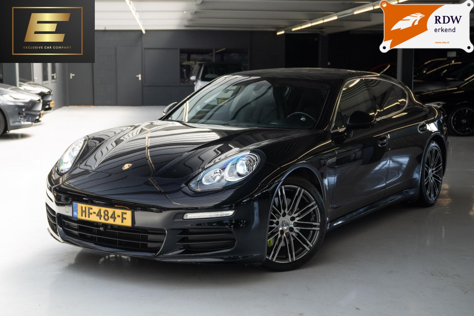 Porsche Panamera 2015-10