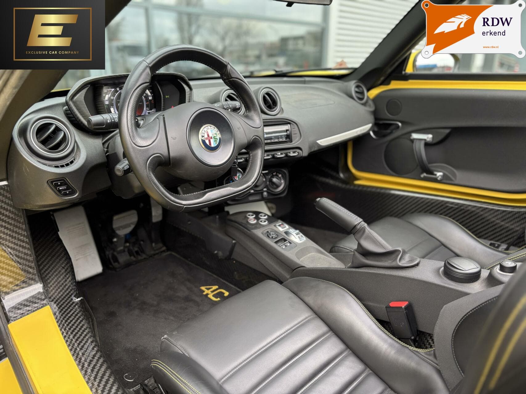Alfa Romeo 4C Spider 1750TBI TCT | Giallo Prototipo | Carbon – foto 3