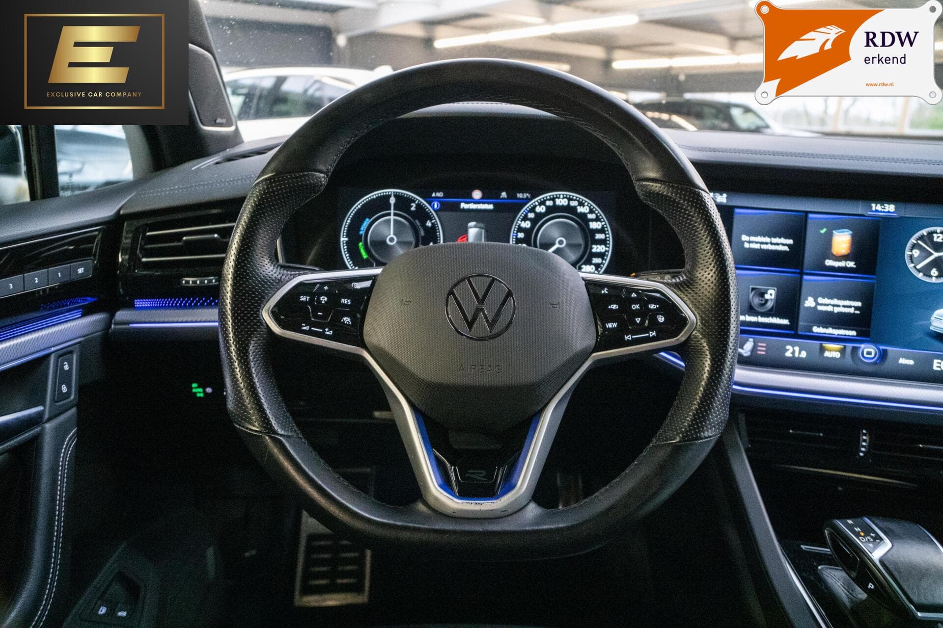 Volkswagen Touareg 3.0 TSi 4MOTION R | Panoramadak | Stoelmassage | Stoelverwarming achter – foto 3