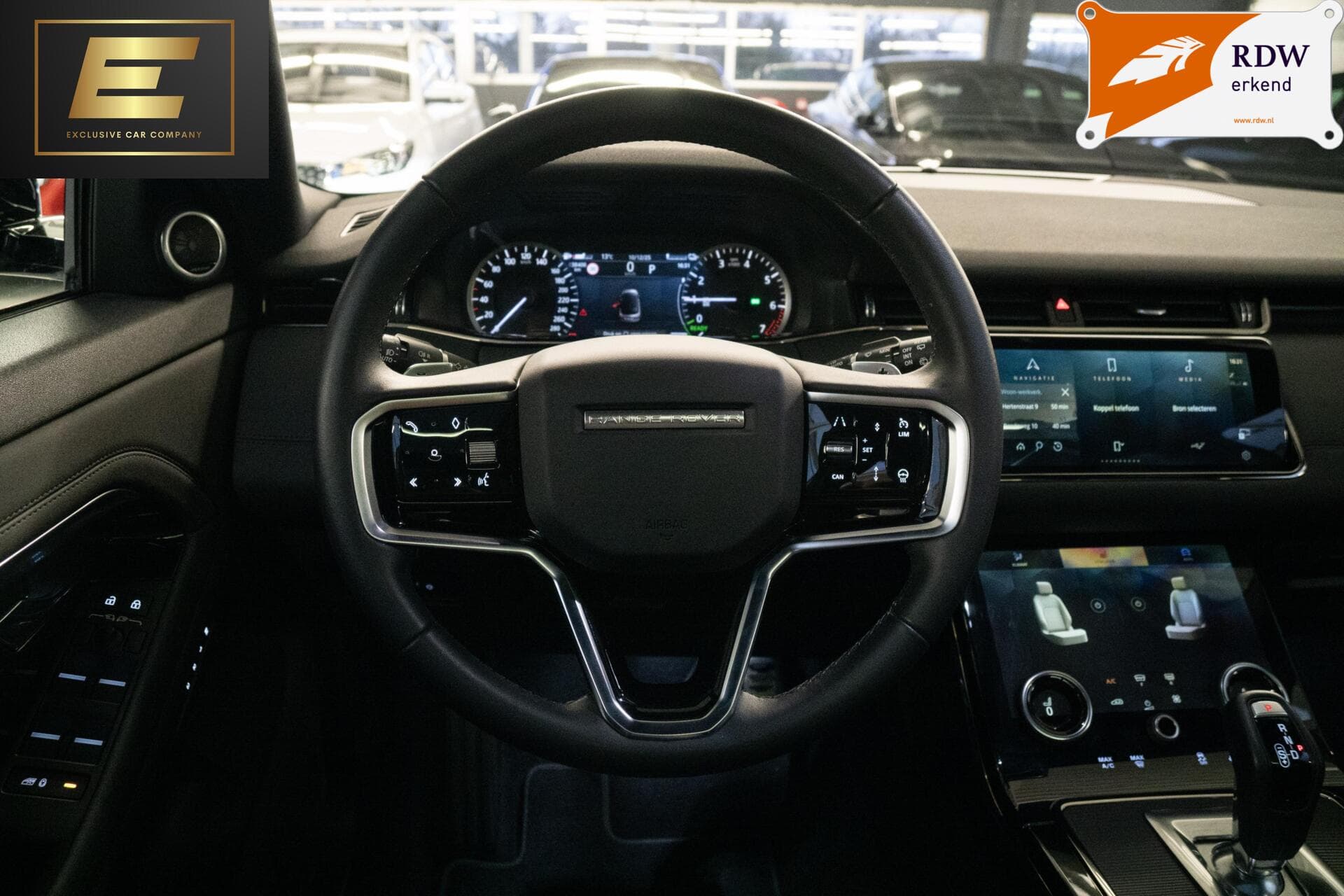 Land Rover Range Rover Evoque 1.5 P300e AWD R-Dynamic S | Panorama dak | Elektrische achterklep | Verwarmbaar stuurwiel – foto 3