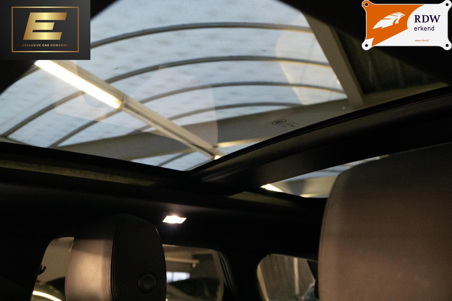 Land Rover Range Rover Evoque 1.5 P300e AWD R-Dynamic S | Panorama dak | Elektrische achterklep | Verwarmbaar stuurwiel – foto 5