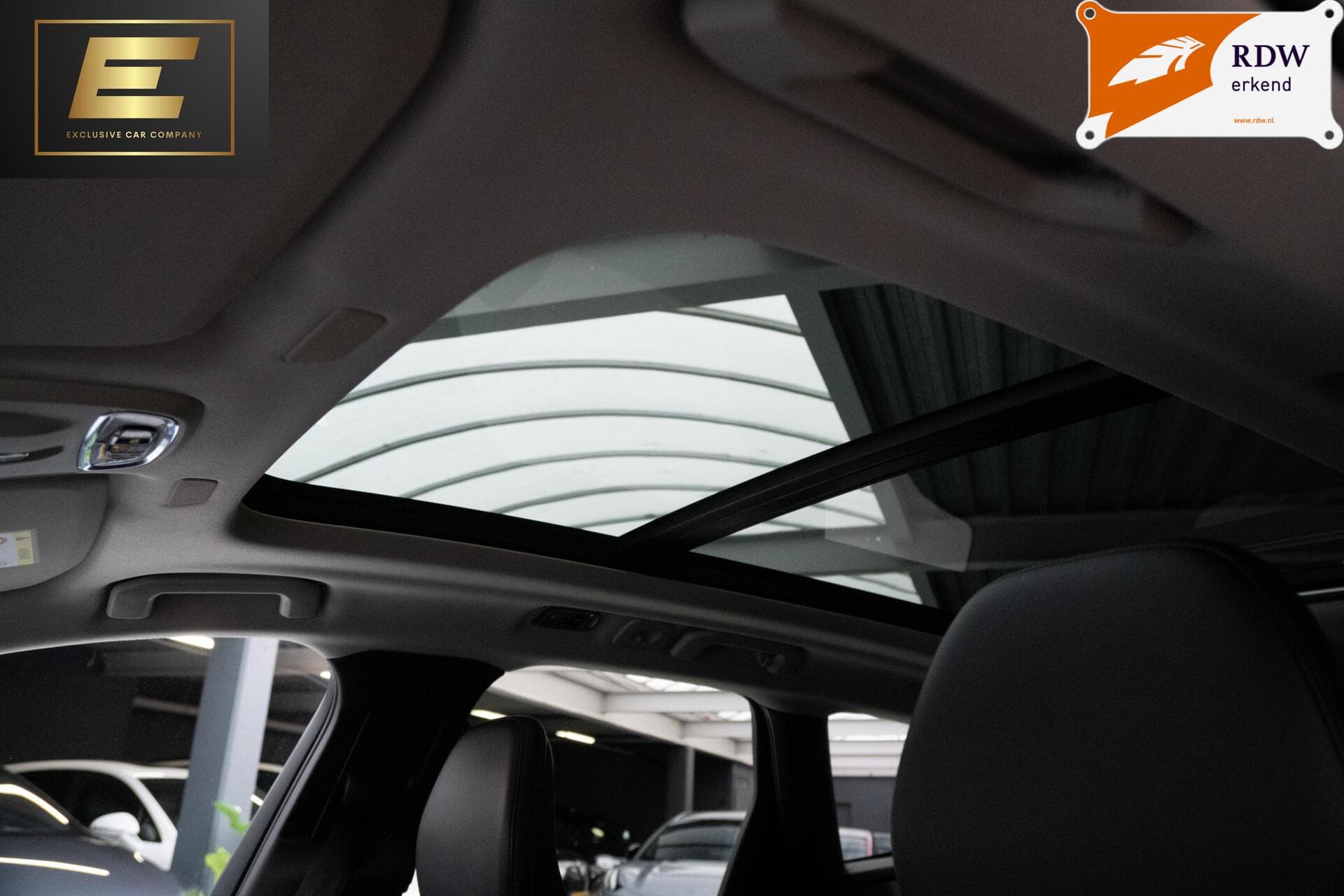 Volvo XC60 2.0 Recharge T6 AWD R-Design | Panorama dak | Dechrome | PDC – foto 5