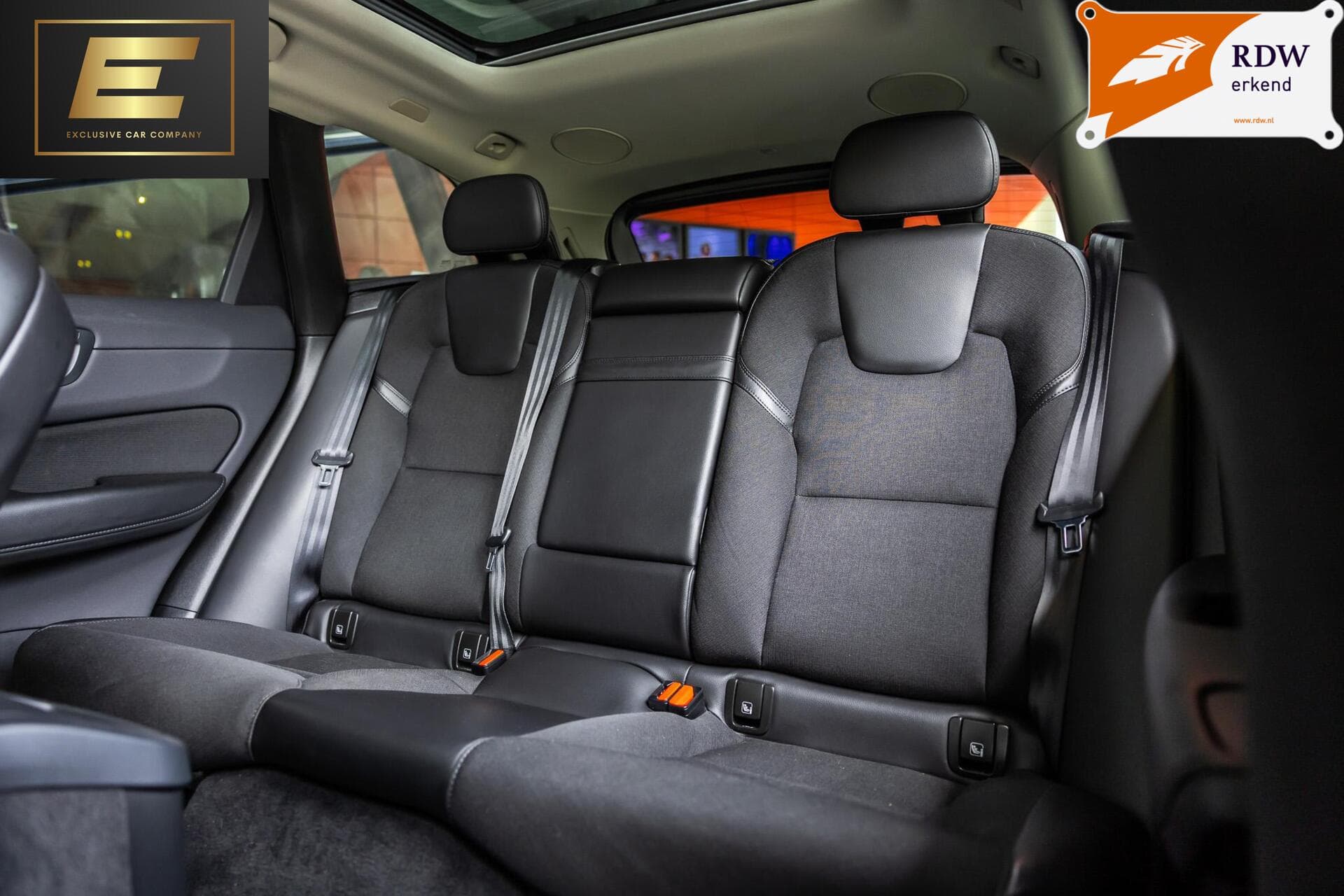 Volvo XC60 2.0 Recharge T6 AWD R-Design | Panorama dak | Dechrome | PDC – foto 9
