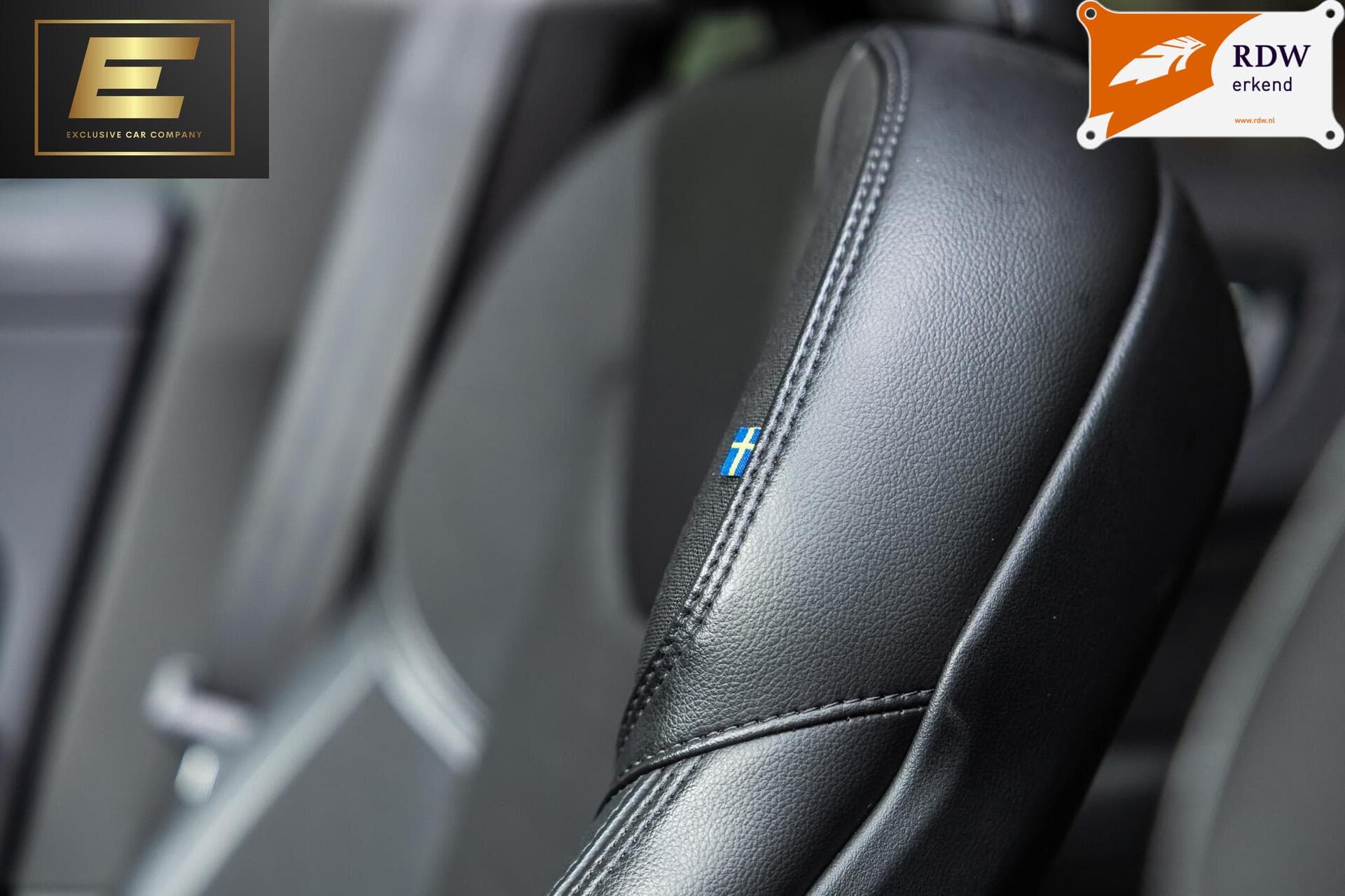 Volvo XC60 2.0 Recharge T6 AWD R-Design | Panorama dak | Dechrome | PDC | SOH 86.9% | – foto 8