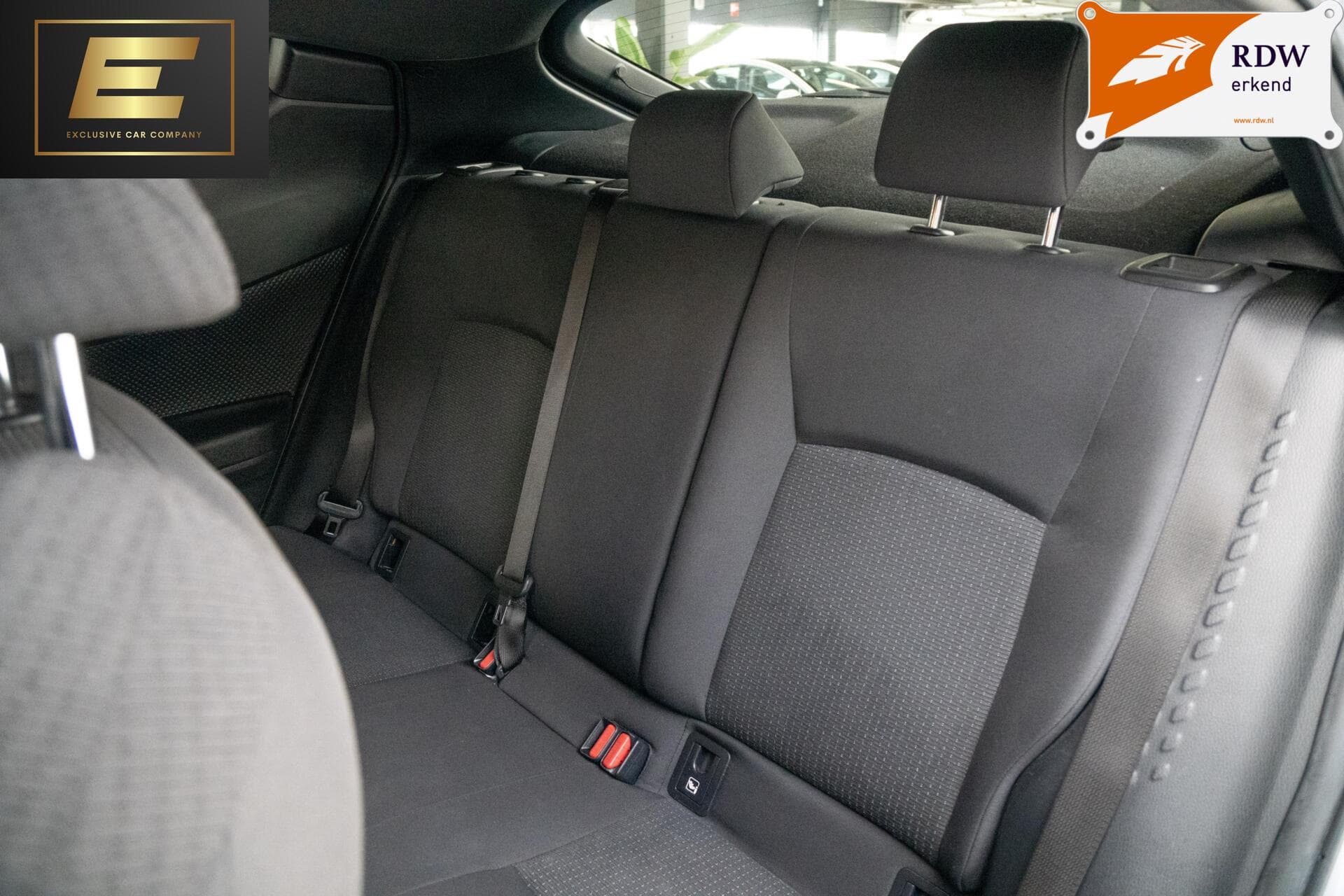 Toyota C-HR 1.8 Hybrid Active | Cruise | Camera | Climate – foto 6